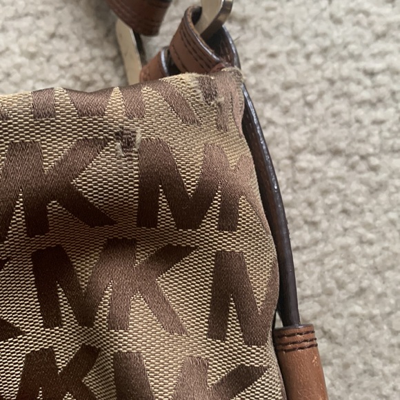 MichaelKorsSignatureMonogram BrownLeatherShoulderBag. IncludesMatchingWallet.EUC - Picture 4 of 14